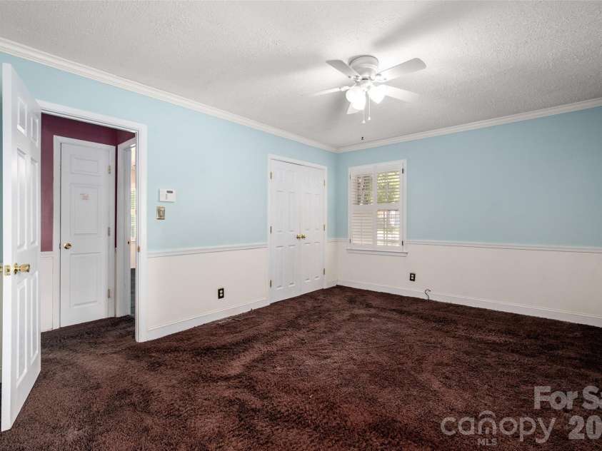 6637 Old Post Road, Charlotte, NC 28212.  MLS# CAR4407998, YatesRealty ID 40539. 