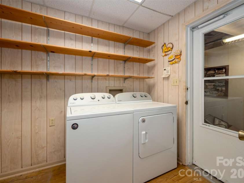 6637 Old Post Road, Charlotte, NC 28212.  MLS# CAR4407998, YatesRealty ID 40539. 