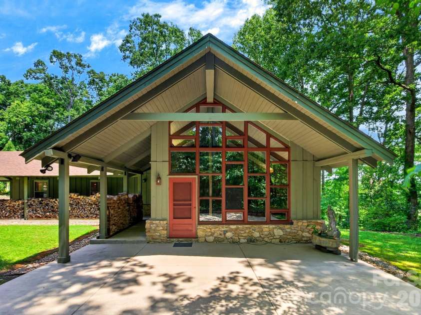 760 Glenn Bridge Road, Arden, NC 28704.  MLS# CAR4408789, YatesRealty ID 40540. 