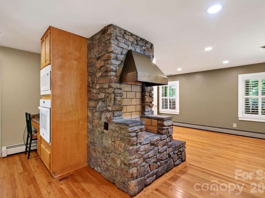 760 Glenn Bridge Road, Arden, NC 28704.  MLS# CAR4408789, YatesRealty ID 40540. 