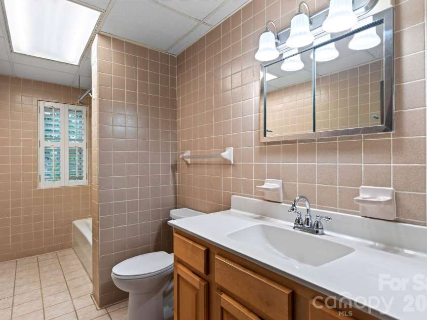 760 Glenn Bridge Road, Arden, NC 28704.  MLS# CAR4408789, YatesRealty ID 40540. 