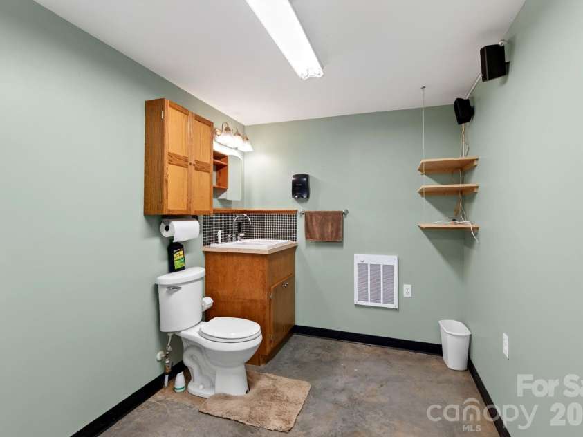 760 Glenn Bridge Road, Arden, NC 28704.  MLS# CAR4408789, YatesRealty ID 40540. 