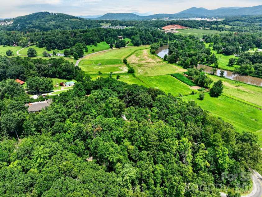 760 Glenn Bridge Road, Arden, NC 28704.  MLS# CAR4408789, YatesRealty ID 40540. 