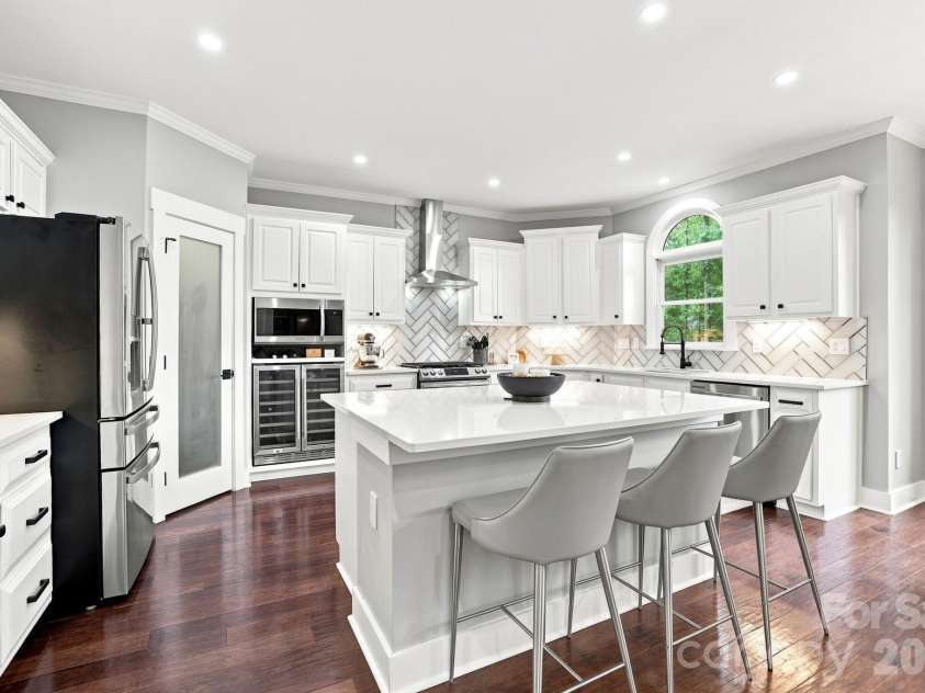 17021 Laurelmont Court, Fort Mill, SC 29707.  MLS# CAR4406674, YatesRealty ID 40541. 