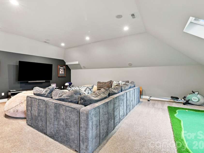 17021 Laurelmont Court, Fort Mill, SC 29707.  MLS# CAR4406674, YatesRealty ID 40541. 