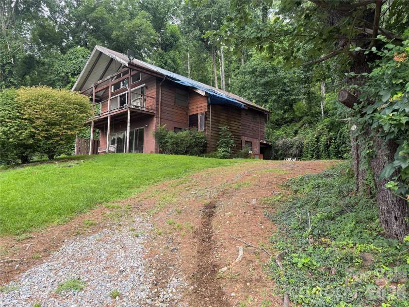 4897 Hwy 226 Highway, Little Switzerland, NC 28749.  MLS# CAR4407928, YatesRealty ID 40542. 