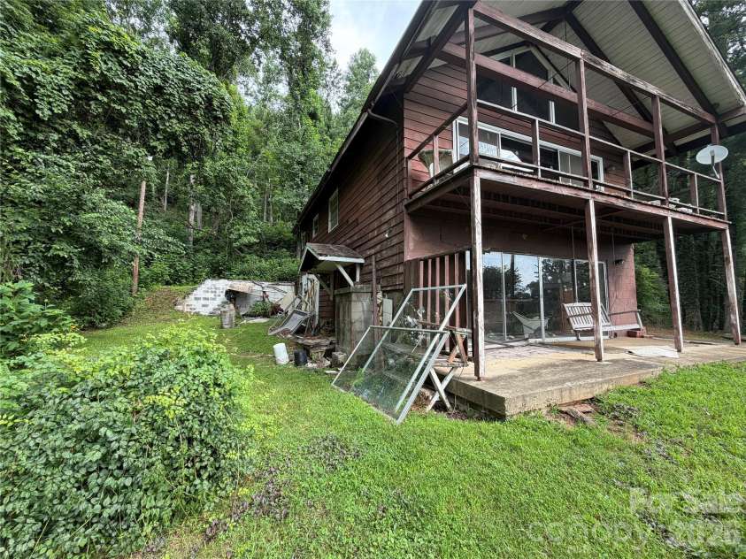 4897 Hwy 226 Highway, Little Switzerland, NC 28749.  MLS# CAR4407928, YatesRealty ID 40542. 