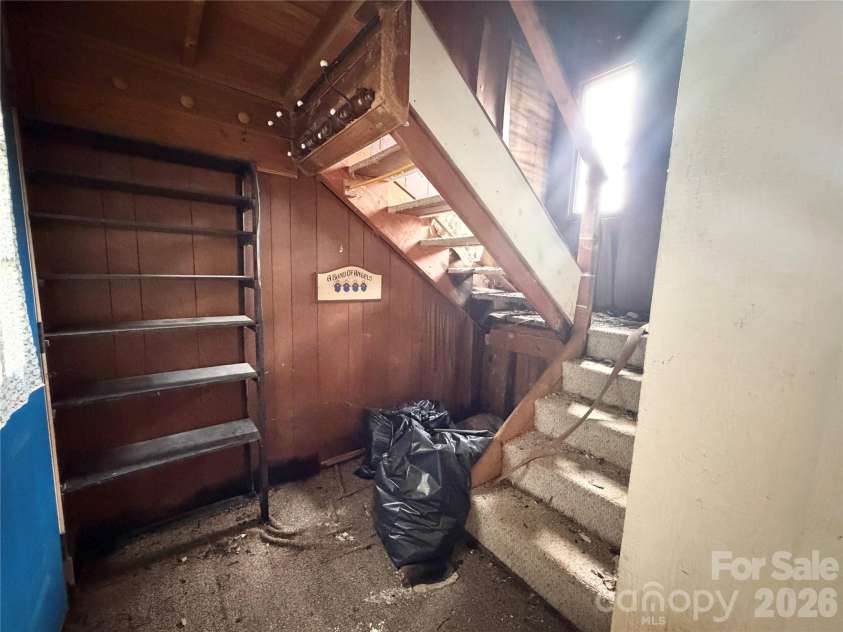 4897 Hwy 226 Highway, Little Switzerland, NC 28749.  MLS# CAR4407928, YatesRealty ID 40542. Stair
