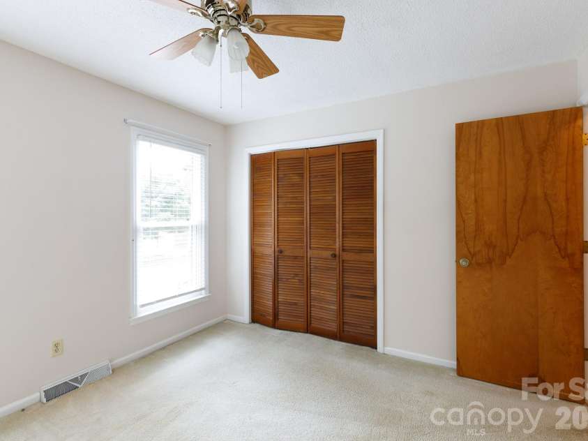 1667 Heatherhill Road, Rock Hill, SC 29732.  MLS# CAR4408660, YatesRealty ID 40545. 