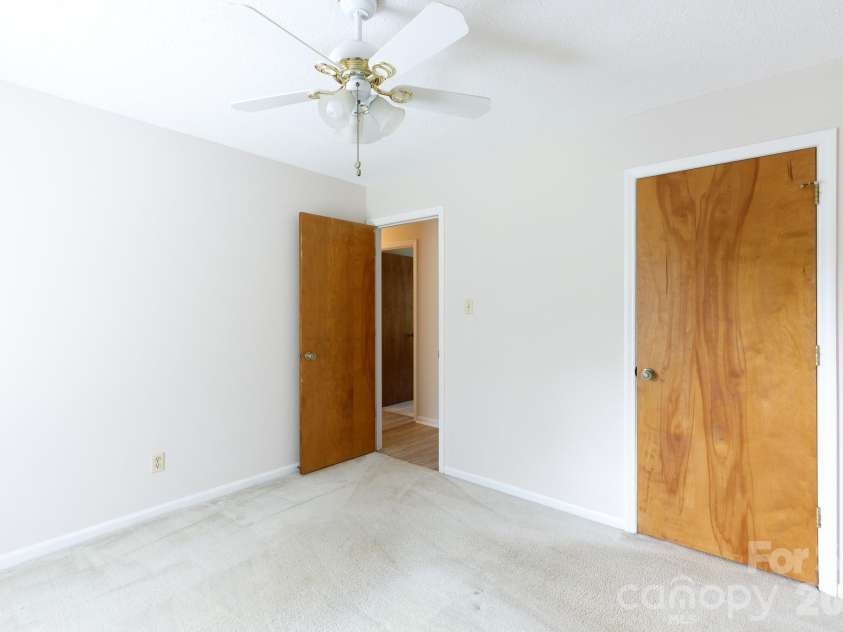 1667 Heatherhill Road, Rock Hill, SC 29732.  MLS# CAR4408660, YatesRealty ID 40545. 