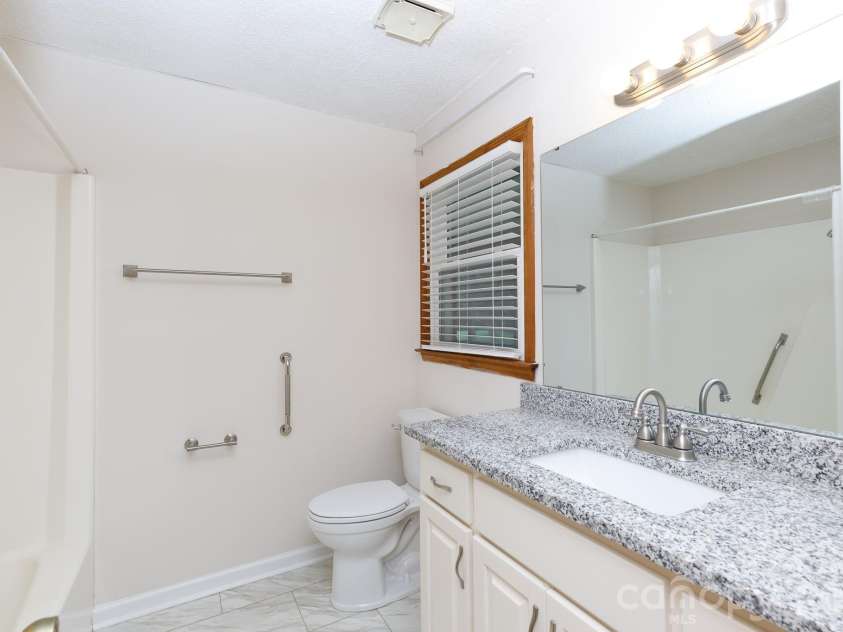 1667 Heatherhill Road, Rock Hill, SC 29732.  MLS# CAR4408660, YatesRealty ID 40545. 