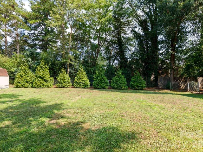 1667 Heatherhill Road, Rock Hill, SC 29732.  MLS# CAR4408660, YatesRealty ID 40545. 
