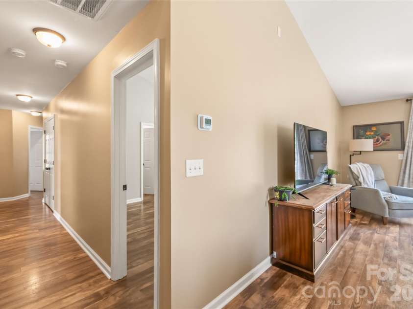 251 Summit Park Court, Kannapolis, NC 28083.  MLS# CAR4399190, YatesRealty ID 40546. Convenient layout