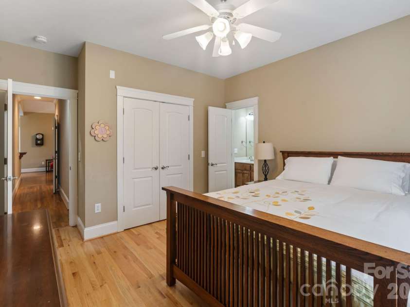 138 Fox Hunt Drive, Mooresville, NC 28117.  MLS# CAR4401628, YatesRealty ID 40547. 