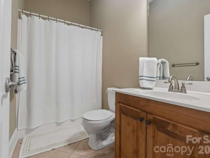 138 Fox Hunt Drive, Mooresville, NC 28117.  MLS# CAR4401628, YatesRealty ID 40547. 