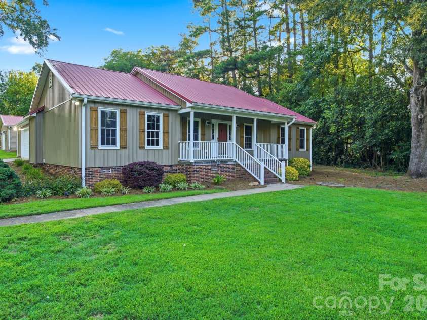 1905 Stokes Ferry Road, Salisbury, NC 28146.  MLS# CAR4404046, YatesRealty ID 40548. 