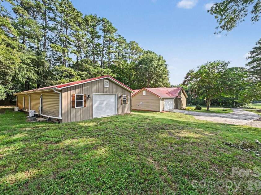 1905 Stokes Ferry Road, Salisbury, NC 28146.  MLS# CAR4404046, YatesRealty ID 40548. 