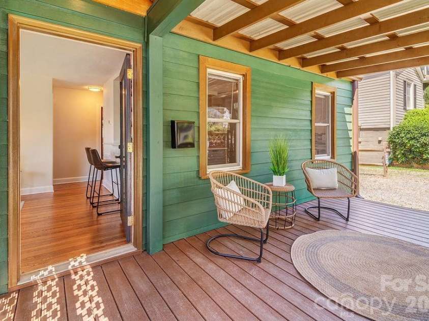 78 Morris Street, Asheville, NC 28806.  MLS# CAR4402363, YatesRealty ID 40549. Great indoor-outdoor flow