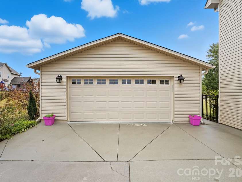 2365 Baxter Place, Concord, NC 28025.  MLS# CAR4307880, YatesRealty ID 4055. Detached Garage