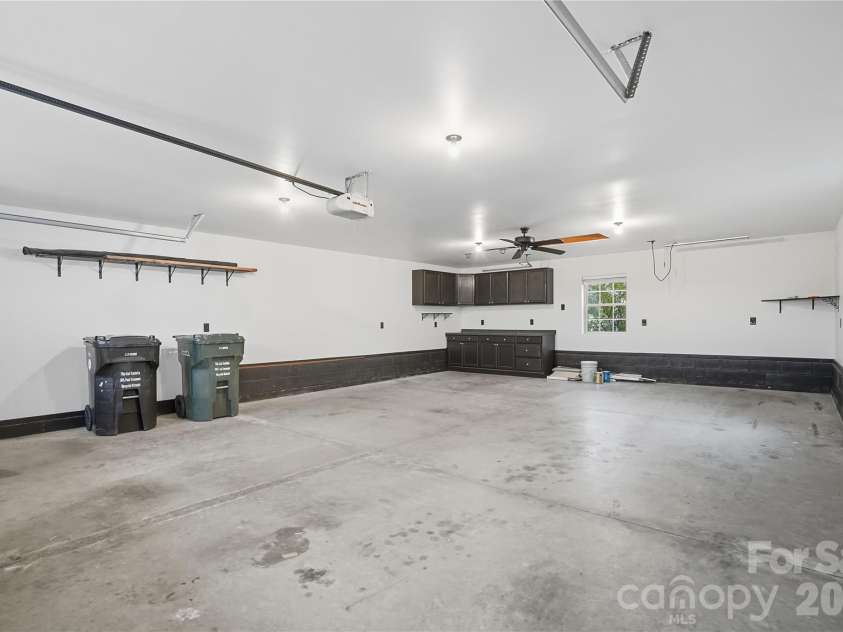 2365 Baxter Place, Concord, NC 28025.  MLS# CAR4307880, YatesRealty ID 4055. Detatched Garage
