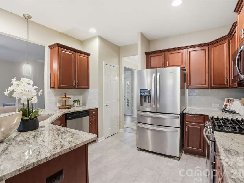 2365 Baxter Place, Concord, NC 28025.  MLS# CAR4307880, YatesRealty ID 4055. Kitchen