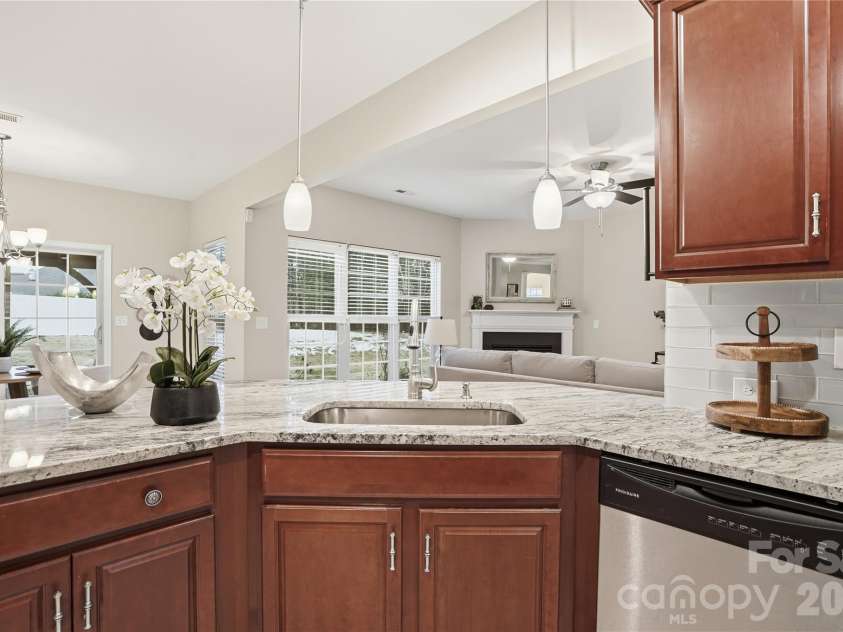 2365 Baxter Place, Concord, NC 28025.  MLS# CAR4307880, YatesRealty ID 4055. Kitchen