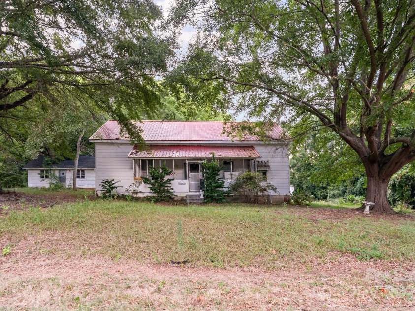 4716 Walnut Street, Hickory Grove, SC 29717.  MLS# CAR4286566, YatesRealty ID 4055. 