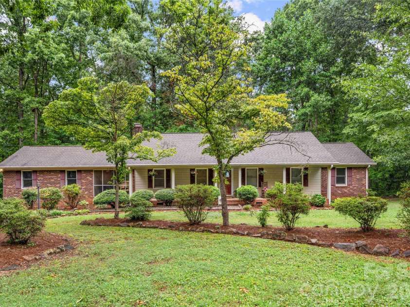 101 Magnolia Drive, Mount Holly, NC 28120.  MLS# CAR4407212, YatesRealty ID 40550. 