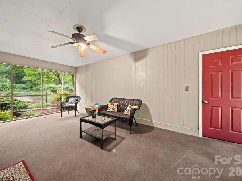 101 Magnolia Drive, Mount Holly, NC 28120.  MLS# CAR4407212, YatesRealty ID 40550. 