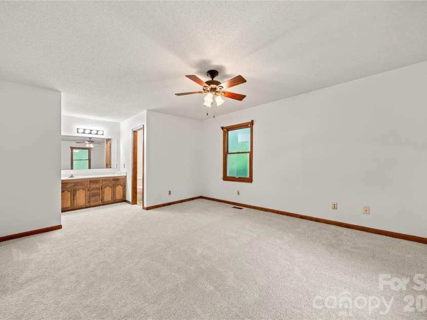 101 Magnolia Drive, Mount Holly, NC 28120.  MLS# CAR4407212, YatesRealty ID 40550. 