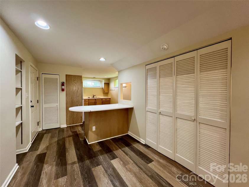 19 Saluda Street, Asheville, NC 28806.  MLS# CAR4405098, YatesRealty ID 40552. 