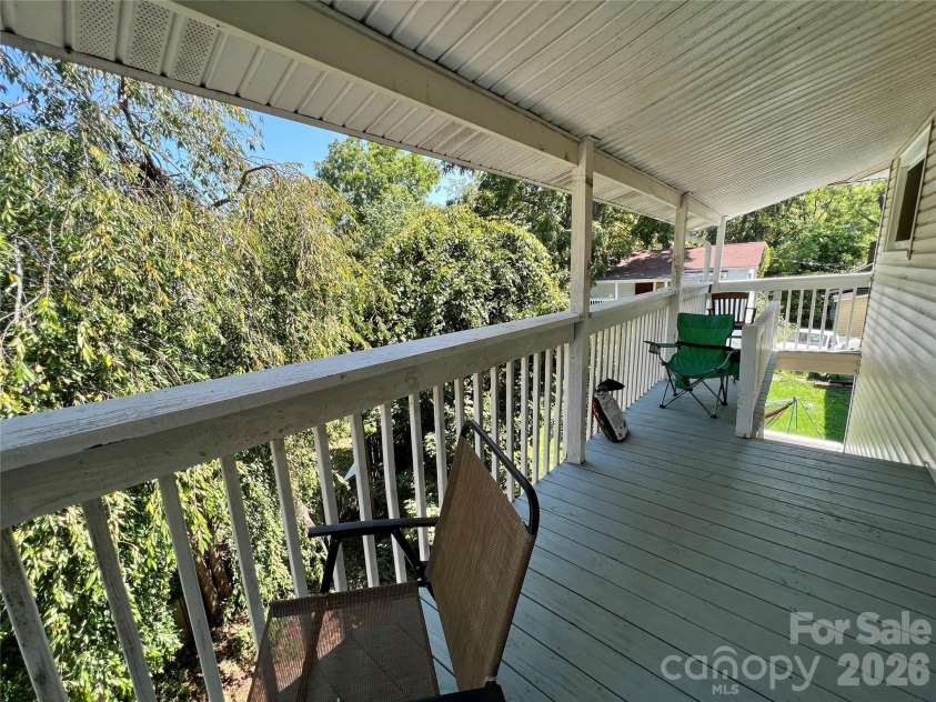 19 Saluda Street, Asheville, NC 28806.  MLS# CAR4405098, YatesRealty ID 40552. 