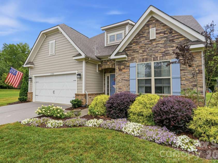 11504 Vista Ridge Court, Midland, NC 28107.  MLS# CAR4407751, YatesRealty ID 40555. 