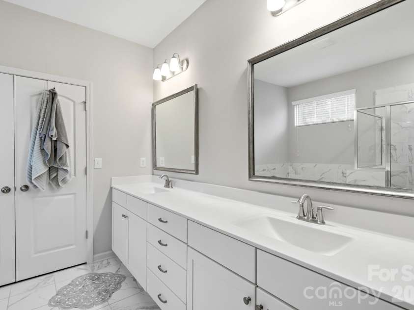 11504 Vista Ridge Court, Midland, NC 28107.  MLS# CAR4407751, YatesRealty ID 40555. 