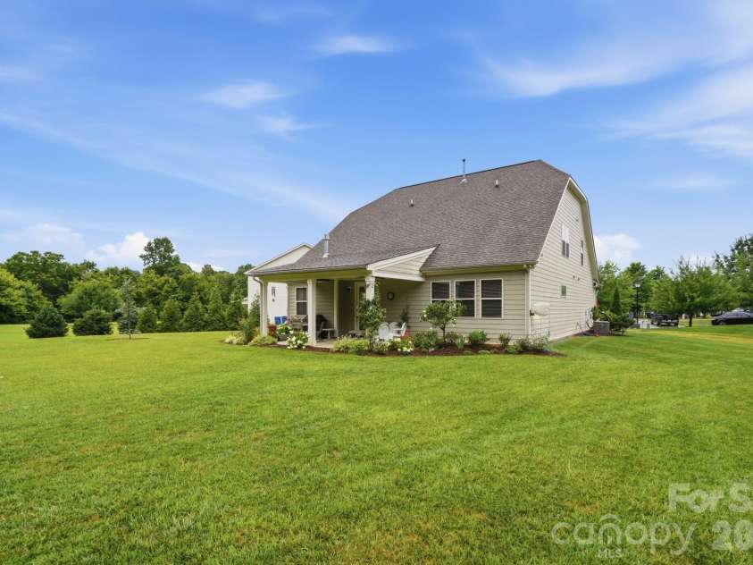 11504 Vista Ridge Court, Midland, NC 28107.  MLS# CAR4407751, YatesRealty ID 40555. 