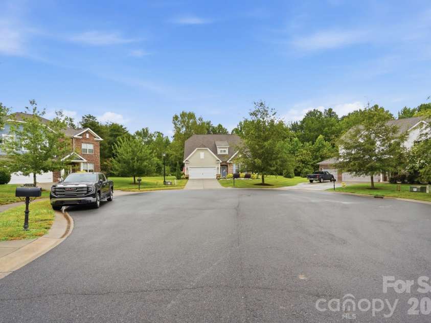 11504 Vista Ridge Court, Midland, NC 28107.  MLS# CAR4407751, YatesRealty ID 40555. 