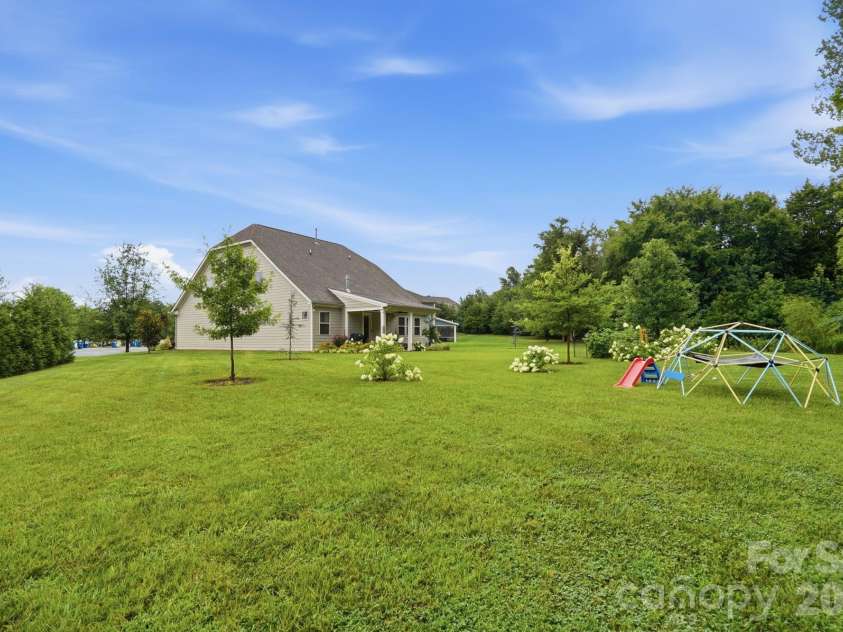 11504 Vista Ridge Court, Midland, NC 28107.  MLS# CAR4407751, YatesRealty ID 40555. 