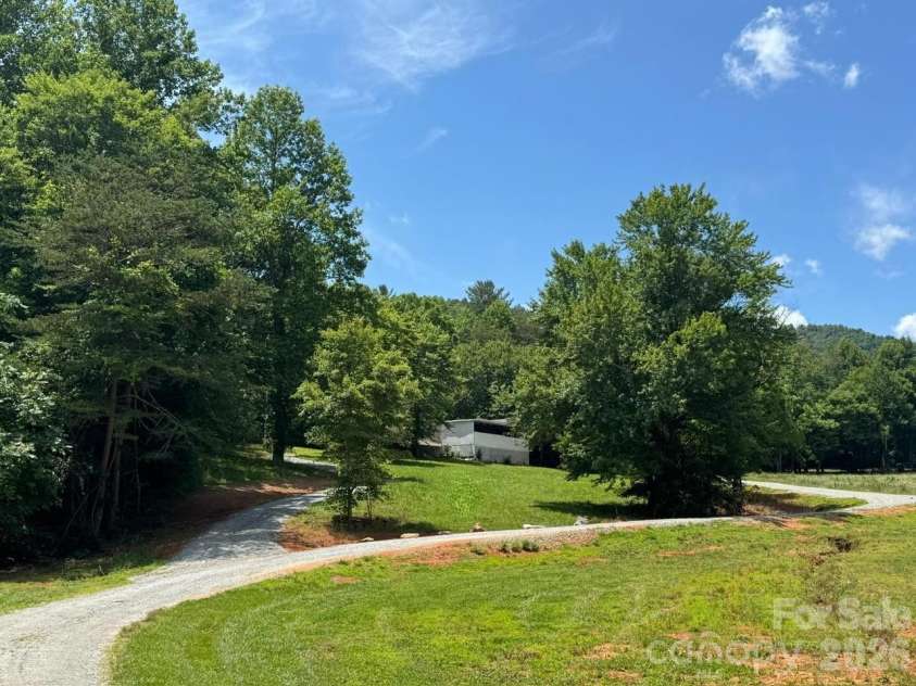 121 C & K Drive, Taylorsville, NC 28681.  MLS# CAR4360129, YatesRealty ID 40556. 