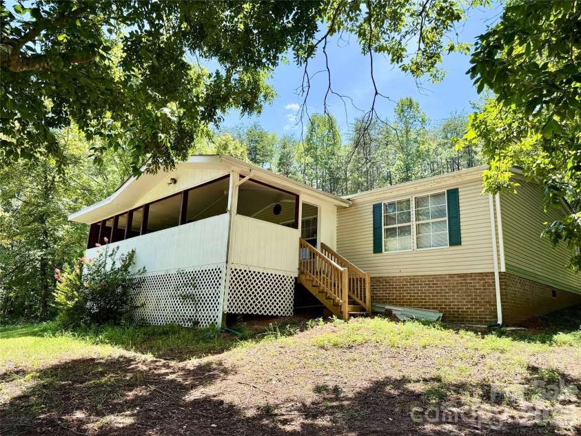 121 C & K Drive, Taylorsville, NC 28681.  MLS# CAR4360129, YatesRealty ID 40556. 