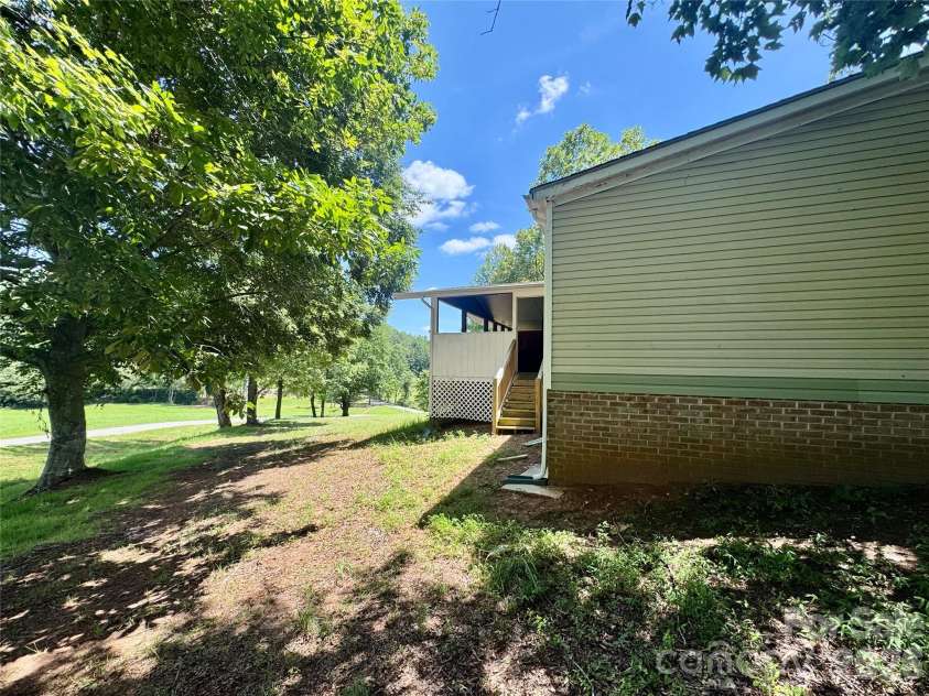 121 C & K Drive, Taylorsville, NC 28681.  MLS# CAR4360129, YatesRealty ID 40556. 