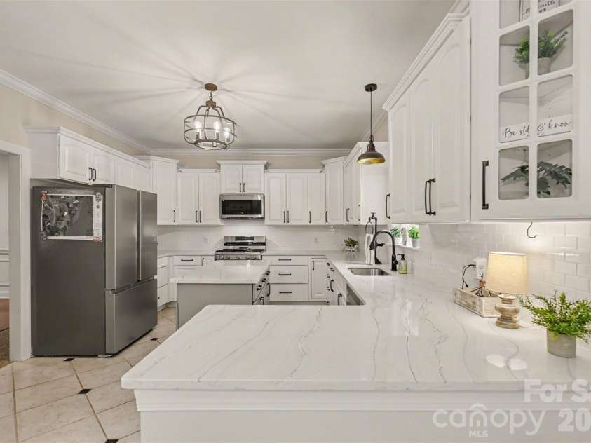 8401 Shelley Mullis Road, Fort Mill, SC 29707.  MLS# CAR4409649, YatesRealty ID 40557. 
