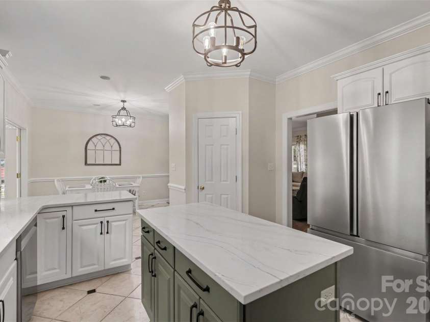 8401 Shelley Mullis Road, Fort Mill, SC 29707.  MLS# CAR4409649, YatesRealty ID 40557. 