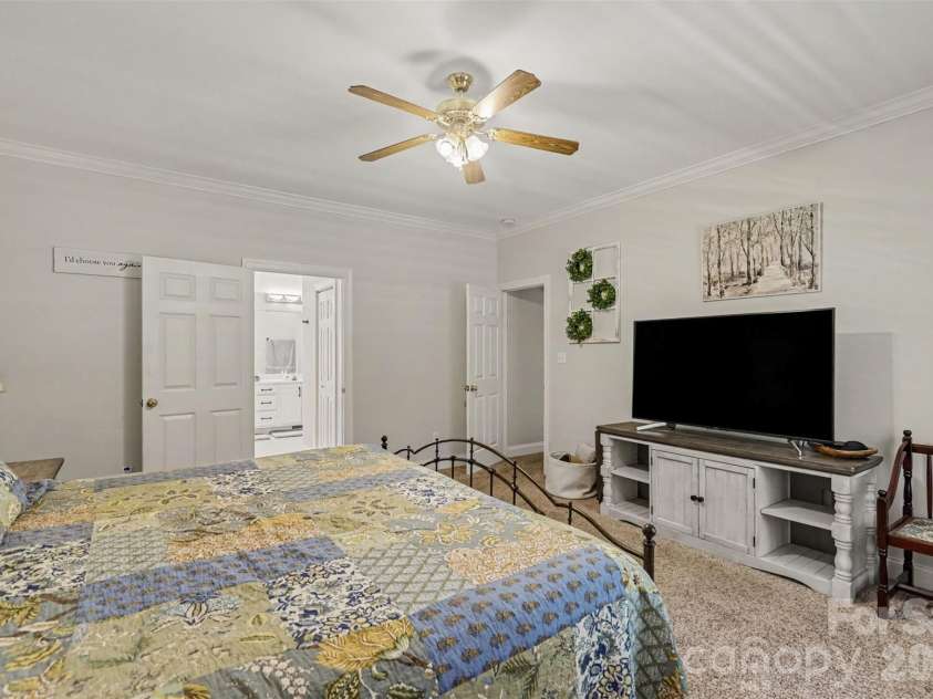 8401 Shelley Mullis Road, Fort Mill, SC 29707.  MLS# CAR4409649, YatesRealty ID 40557. 