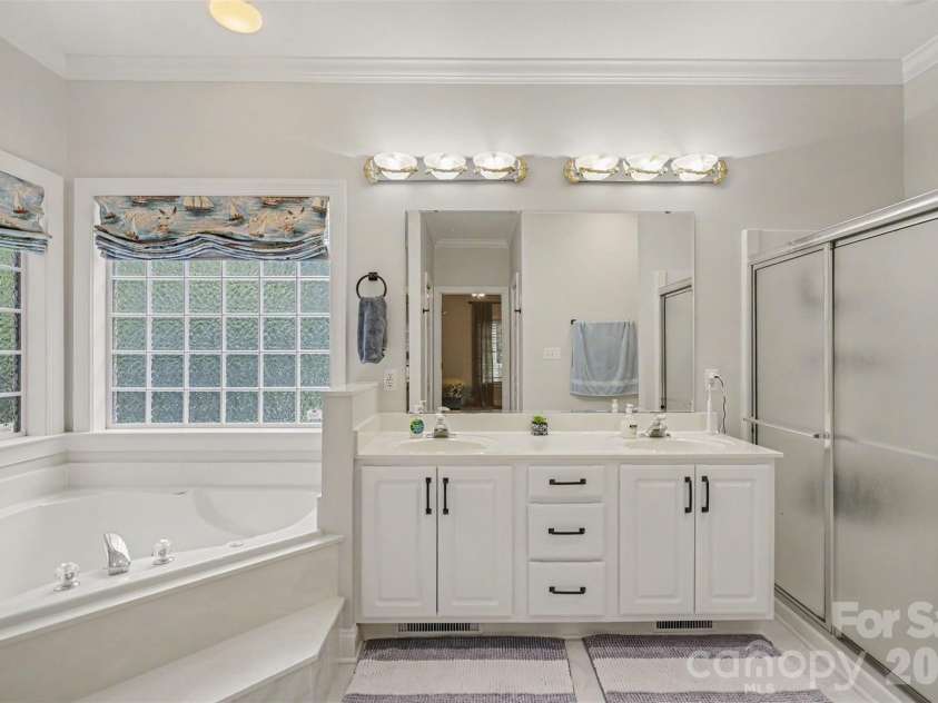 8401 Shelley Mullis Road, Fort Mill, SC 29707.  MLS# CAR4409649, YatesRealty ID 40557. 