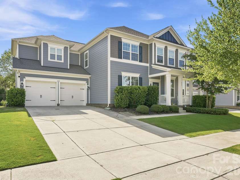 445 Hudson Place, Davidson, NC 28036.  MLS# CAR4407866, YatesRealty ID 40558. 