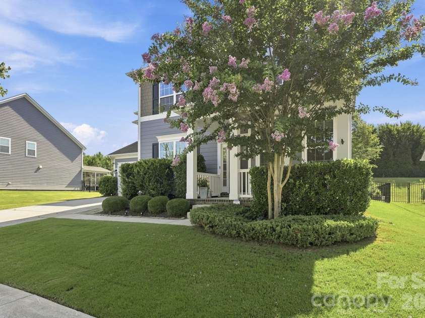 445 Hudson Place, Davidson, NC 28036.  MLS# CAR4407866, YatesRealty ID 40558. 