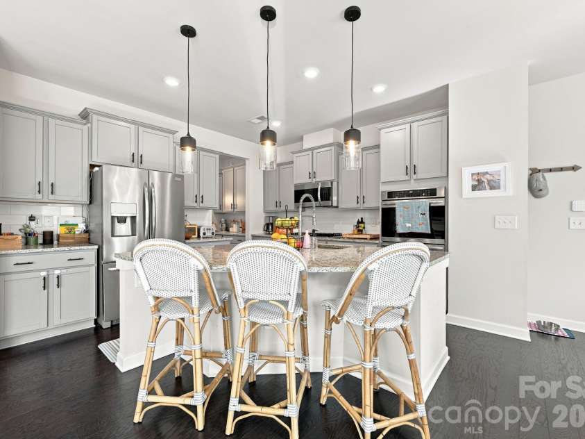 445 Hudson Place, Davidson, NC 28036.  MLS# CAR4407866, YatesRealty ID 40558. 