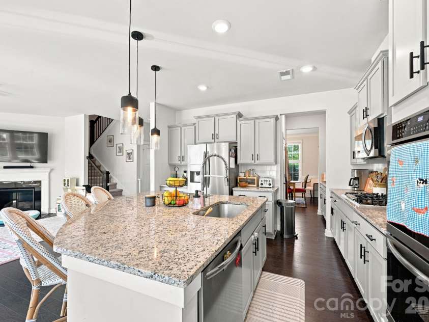 445 Hudson Place, Davidson, NC 28036.  MLS# CAR4407866, YatesRealty ID 40558. 