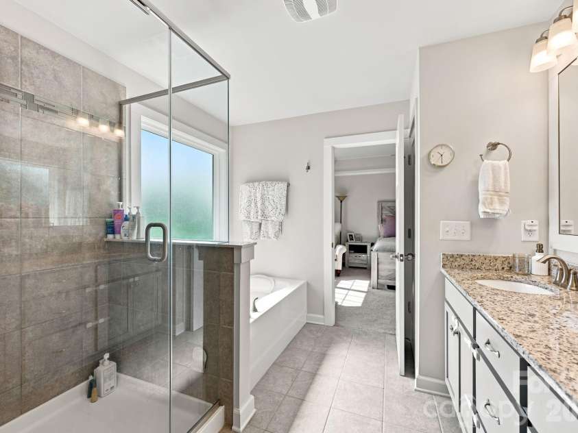 445 Hudson Place, Davidson, NC 28036.  MLS# CAR4407866, YatesRealty ID 40558. 