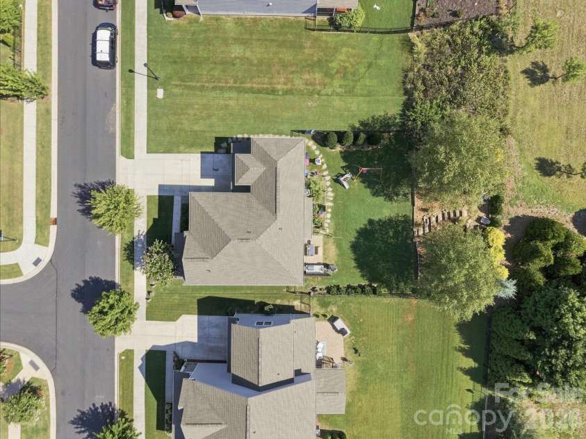 445 Hudson Place, Davidson, NC 28036.  MLS# CAR4407866, YatesRealty ID 40558. 